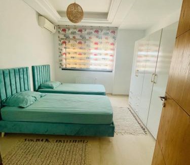 Sqanes Apartment | Appartement la falaise