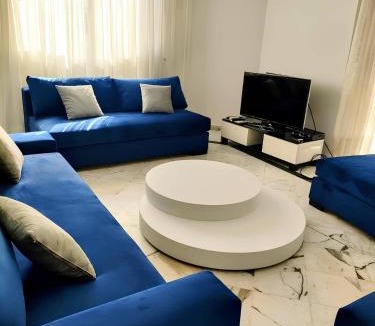 Les Berges du Lac Apartment | Appartement luxueux aux berges du lac 1