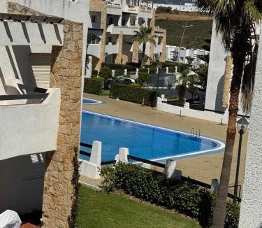 Oulad Khallouf Apartment | appartement moderne avec piscine et vue sur mer