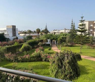 Marina Apartment | Appartement perla p2 saidia à 5min à pieds de la plage - uniquement familles et couples mariés - piscine fermée cette année