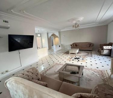 Tantana Apartment | Appartement très spacieux avec vue agréable
