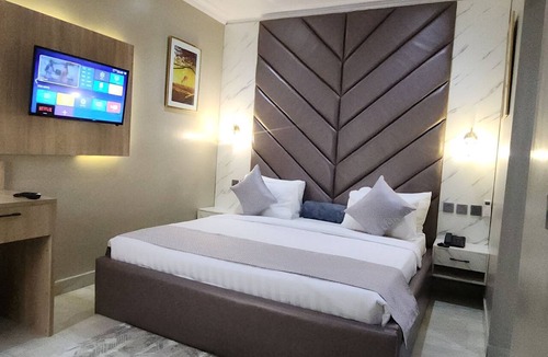 Ofin Hotel | Atlantic Palms Suites
