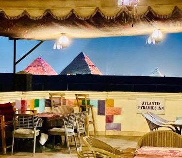 Pyramids Gardens Bed & Breakfast | Atlantis Pyramids Inn New