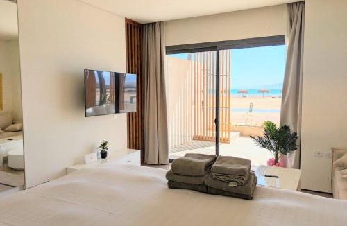 Soma Bay House | Beachfront Somabay Cabana Steps From Sea & Pool