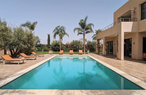 El Aggada Villa | Beautiful villa with staff, heated pool, Hammam & Atlas view