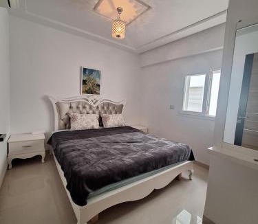Tantana Apartment | Bel appartement vue mer résidence pieds dans l'eau A1
