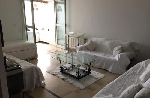 Cite Bel Air Apartment | Belaire host appartment