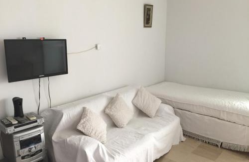 Cite Bel Air Apartment | Belaire host appartment