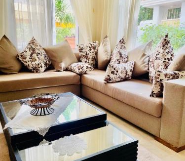 Ennasr Villa | Belle villa avec jardin Ennacer