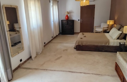 Tassoultante House | Berber-style house with a pool, 10 minutes from the Medina, with no direct neighbors.