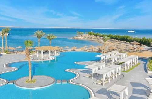 Al Mamsha El Seyahi Resort | Blissful All-Inclusive Getaway Near Touristic Promenade + Scuba Diving Fun