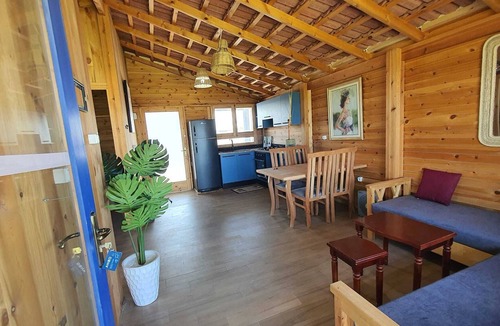 El Maamoura Ski Chalet | Blue Chalet Dar Oufa