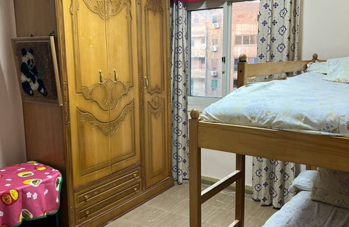 Agouza Apartment | BnB Cairo-Charming 2-bedroom apartment in delightful Giza Governorate with AC
