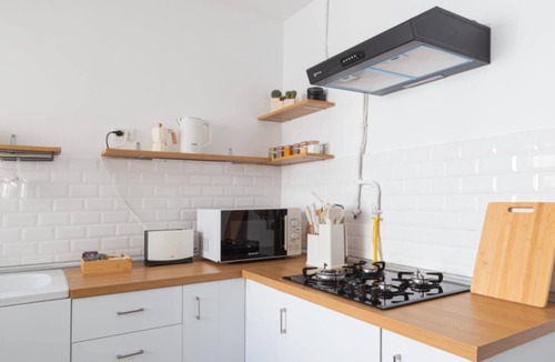 Sidi Hassine Apartment | Bohemian-style apartment with parking space in city center