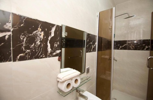 Obosi Hotel | BOSTON HILLS RESORT & HOTEL LTD