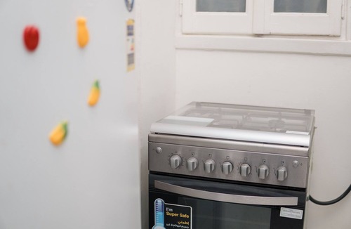 As-Sayidah Zaynab Apartment | Bright newly refurbished 1950s Downtown Gem - 5 mins to Egyptian Museum