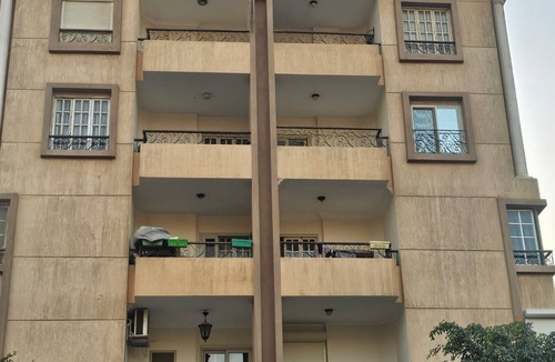 Al-Khalifa Apartment | Central location, Luxury spacious apartment 10 m to downtown and 10 m to tagamo