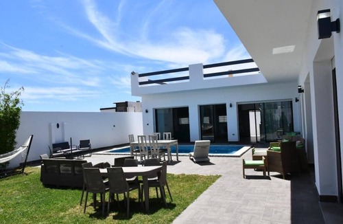 Yasmine Villa | Chacha House