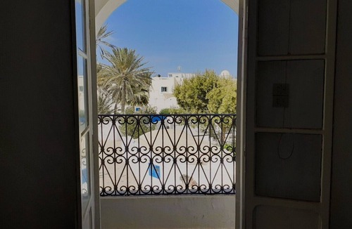 Playa Sidi Mehrez Apartment | Charming 2-bedroom apartment with AC, WiFi in delightful Mezraya