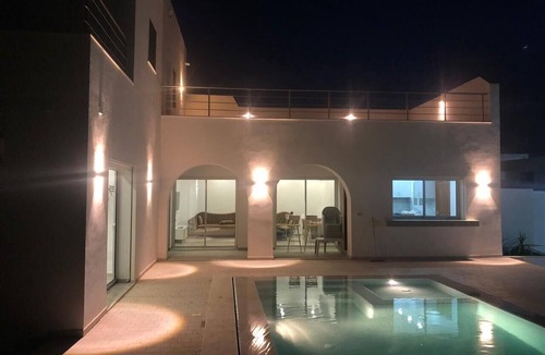 Fatou Villa | Charming 4-bedroom villa with pooland with WiFi in delightful Houmt Souk