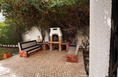 Borj Louzir Apartment | Charming 600m2 villa with large garden and swimming pool