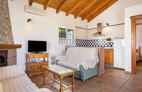 Los Canos de Meca House | Charming Casita Torre de Meca 2 with Terrace, Garden, and Wi-Fi