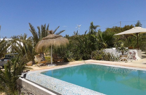 Djerba Ajim Villa | Charming Eastern Residence with Private Pool not overlooked