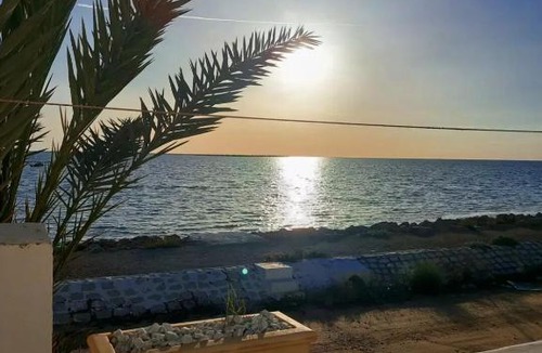 Chergui Apartment | Charming waterfront studio
