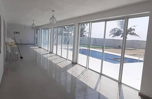 Lekki House | Cheerful 4-Bedroom Villa with a pool