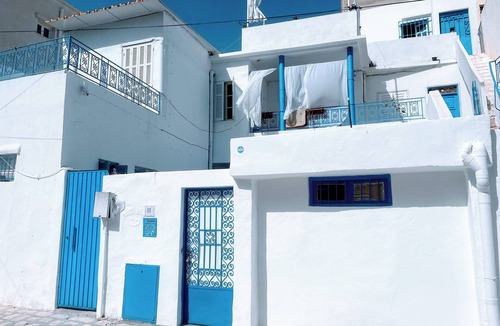 Kheredine Apartment | Chic 1-bedroom apartment with AC, WiFi in welcoming Kram/La Goulette
