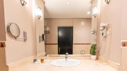 Agdal Hotel | Club Paradisio