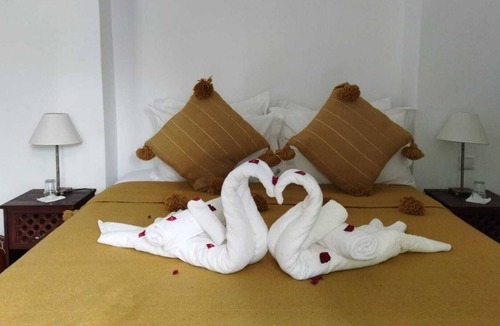 Mouassine Apartment | Comfort Double Room (Orange Blossom)