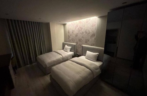 Al Haram Hotel | Comfortable Twin Room at Stay Inn 51 Hotel