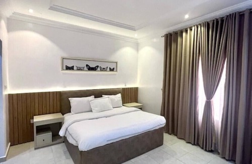 Lekki Phase 1 Apartment | Cosy and warm secured apartment with large playground for vacation