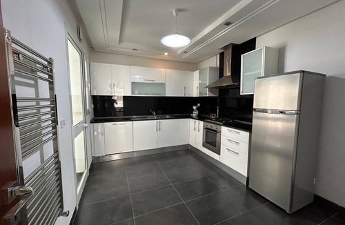 La Soukra Apartment | Cosy et Spacieux, Avec Balcon