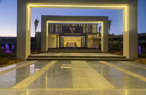 Sharm El Sheikh Ski Chalet | Cosy Romantic Sea View Villa at a 5 Hotel