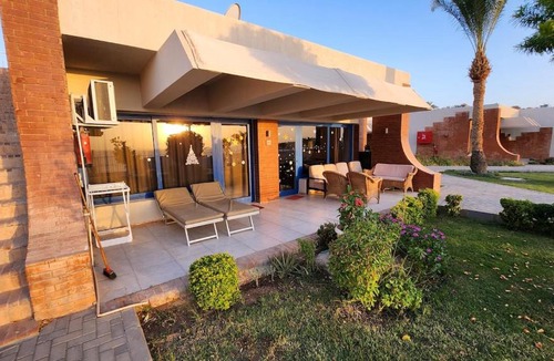 Sharm El Sheikh Ski Chalet | Cosy Romantic Sea View Villa at a 5 Hotel