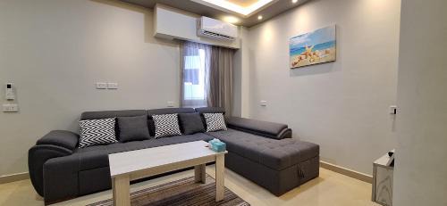 Al Mamsha El Seyahi Apartment | Cozy 1BR in Princess Resort with Pools & Private Beach