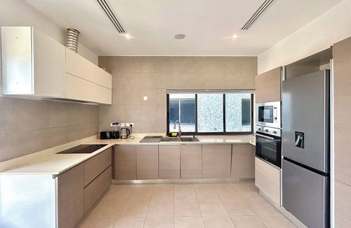 Lagos Apartment | Cozy 2-Bedroom Apartment in Victoria Island, Lagos.