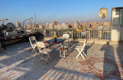 Garden City Apartment | Cozy apartment in tranquil Old Cairo with fitness room, WiFi