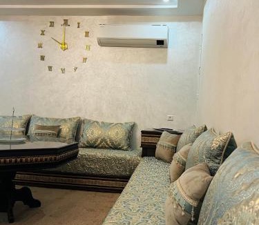 Hay Al Matar Apartment | Cozy Apartment with Moroccan Salon Hay Al Matar