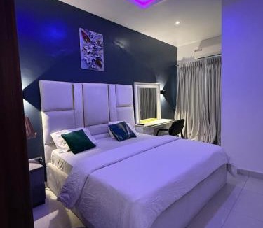 Ofin House | Cozy Private Room In Lekki