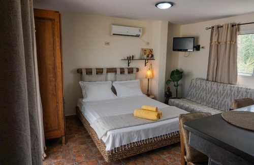 Cite El Habib Apartment | Cozy Studio with Rooftop Terrace & Cityscape Views