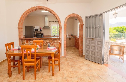 Cartama Cottage | Cubo's Casa Rural Fernando Family Fun/private pools/air conditioning/free Wi-Fi