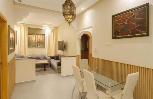 Lagouassem Apartment | Cycas family apart ground floor parking