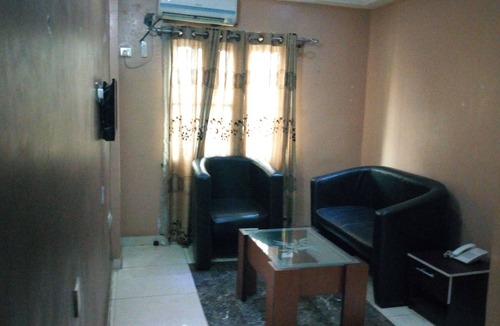 Ota Hotel | D'Czars Hotel & Suites