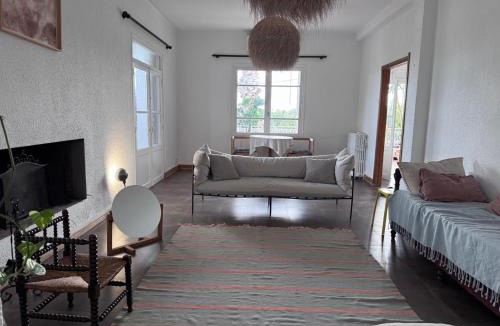 Amilcar Apartment | Dar Dido - 3 bedroom apartment in Carthage with WiFi, AC