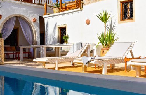 Erriadh House | Dar Shams - Les Houchs De Djerba