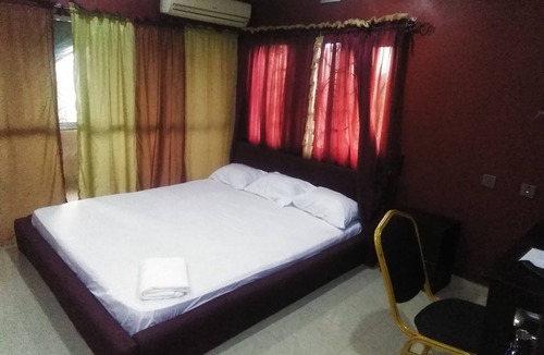 Badagry Hotel | De Villa Hotel and Suites