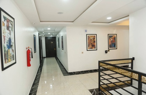 Ofin House | Deluxe Luxurious Room - Pool - Spa - Gym - Parking